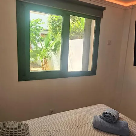 Alondras White Aircon And Pool Arona (Tenerife)